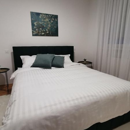 Family Apartment Tuzla Esterno foto