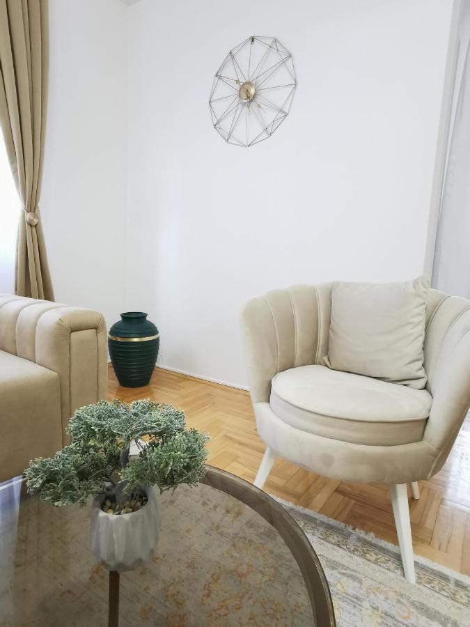 Family Apartment Tuzla Esterno foto