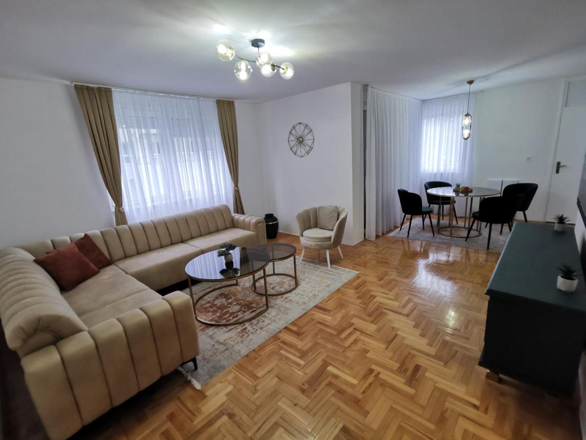 Family Apartment Tuzla Esterno foto
